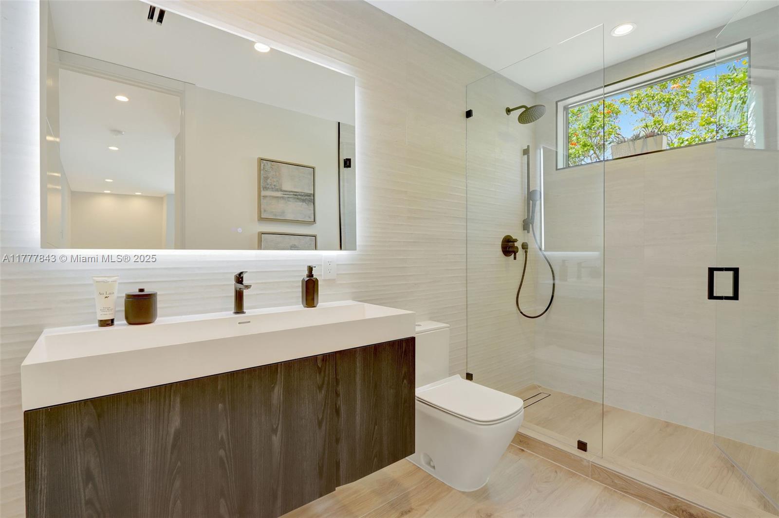 MUNDYS - Residential