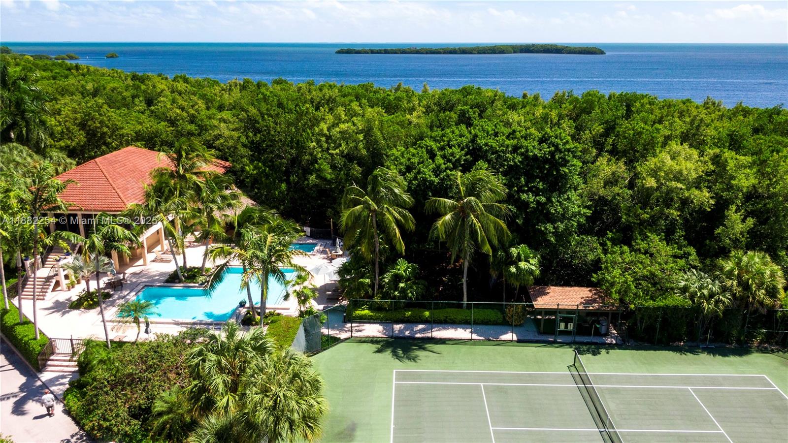 PARADISE POINT 1ST AMENDM - Residential