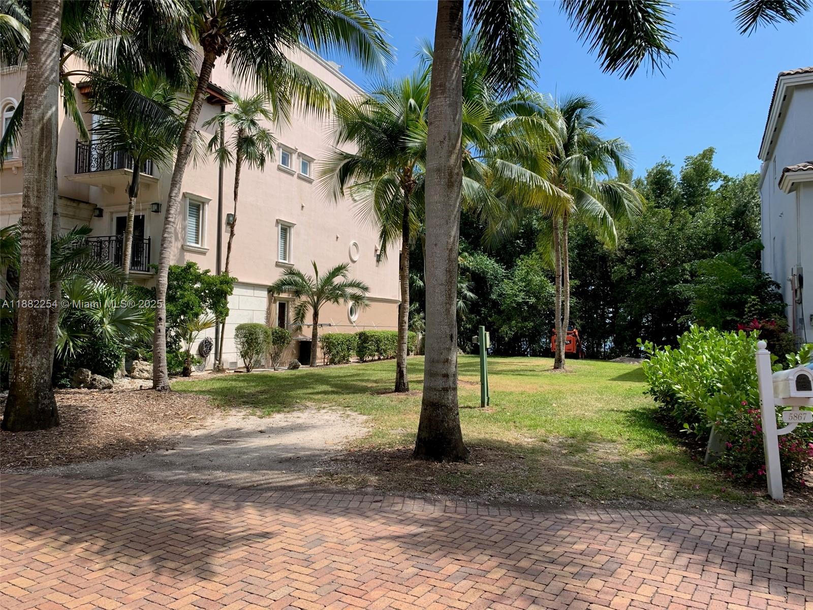 PARADISE POINT 1ST AMENDM - Residential