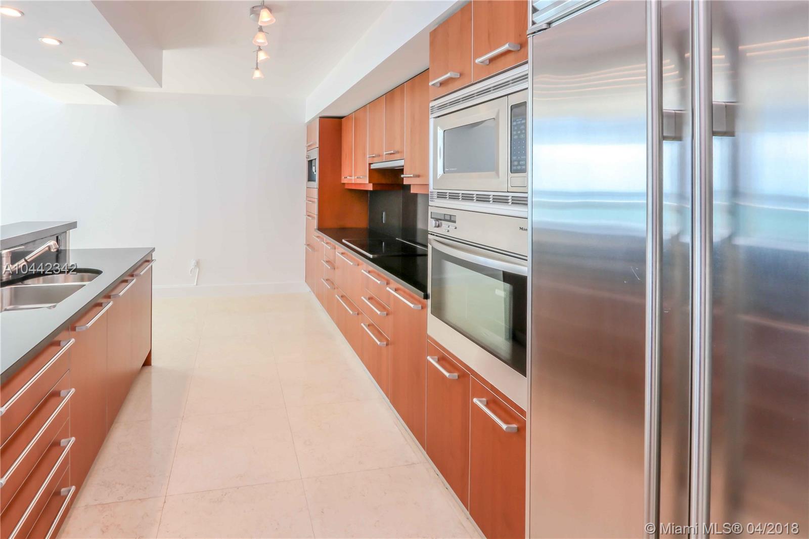 JADE RESIDENCES AT BRICKE - Residential