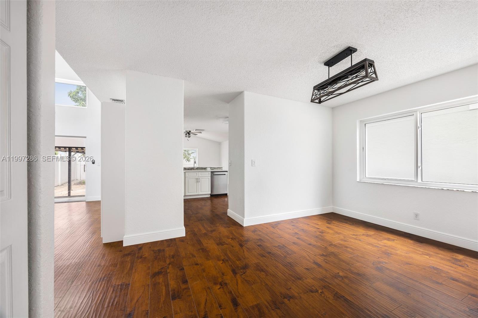 NAUTICA 2 - Residential Lease