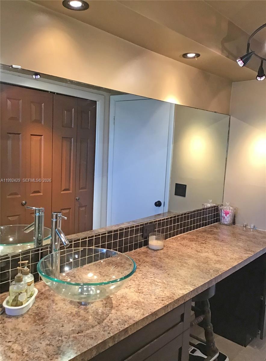 GREENLEAF - Residential