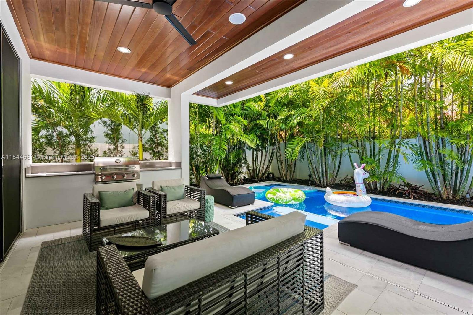 LAUDERDALE BEACH - Residential