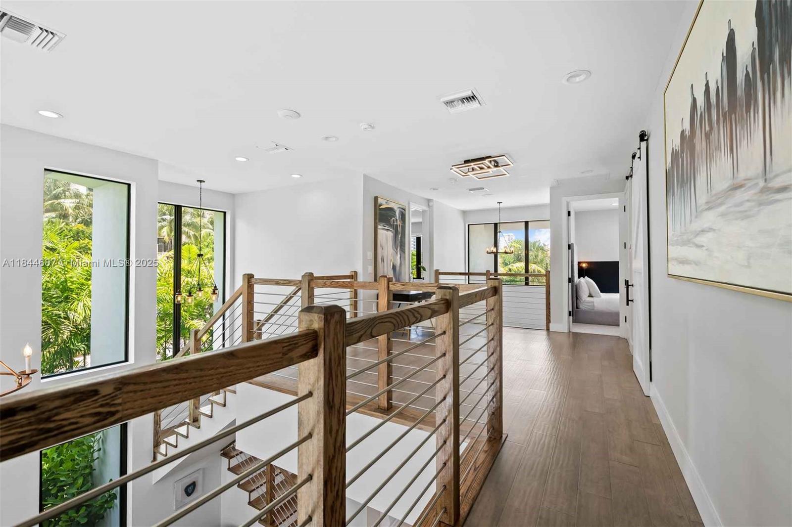 LAUDERDALE BEACH - Residential