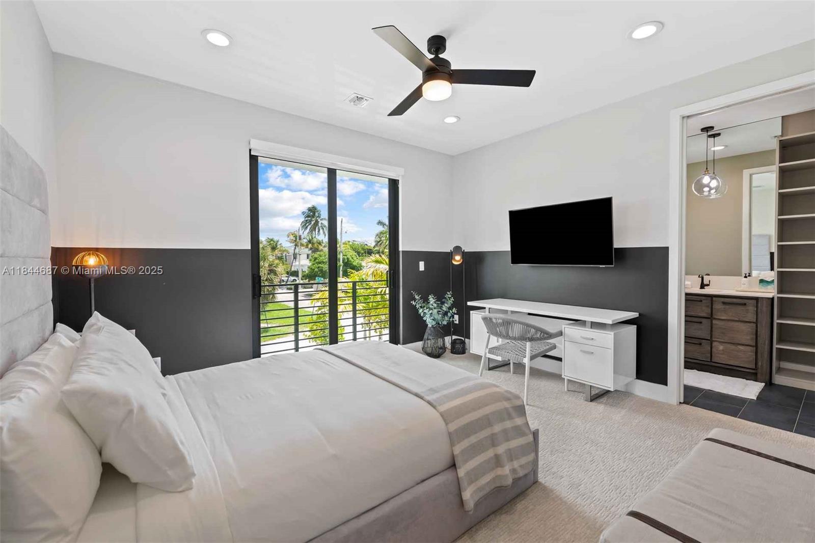 LAUDERDALE BEACH - Residential