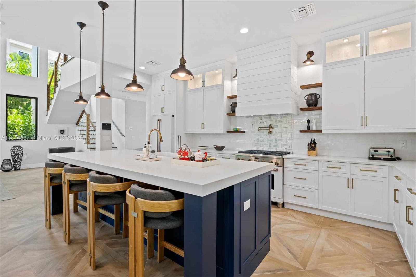 LAUDERDALE BEACH - Residential