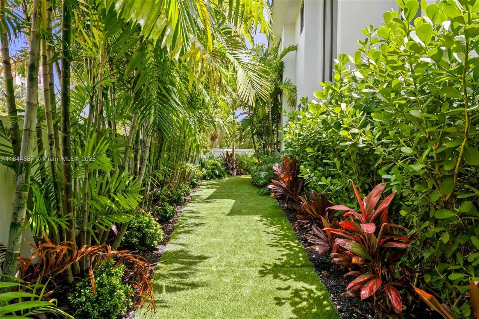 LAUDERDALE BEACH - Residential