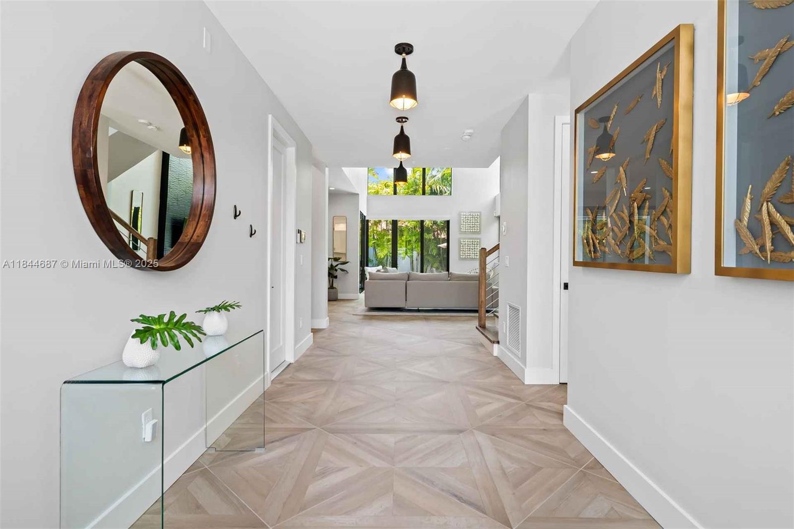 LAUDERDALE BEACH - Residential