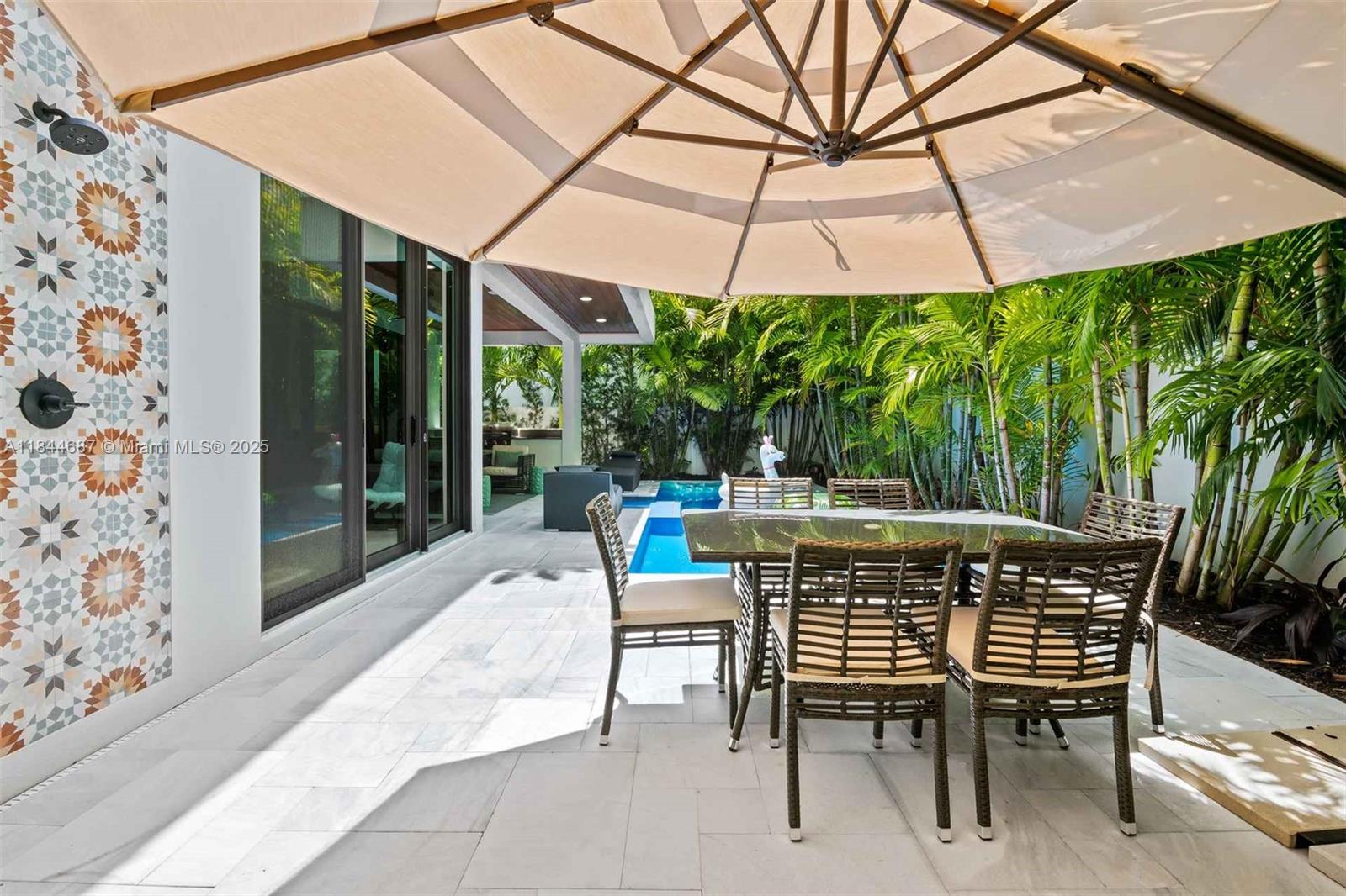 LAUDERDALE BEACH - Residential