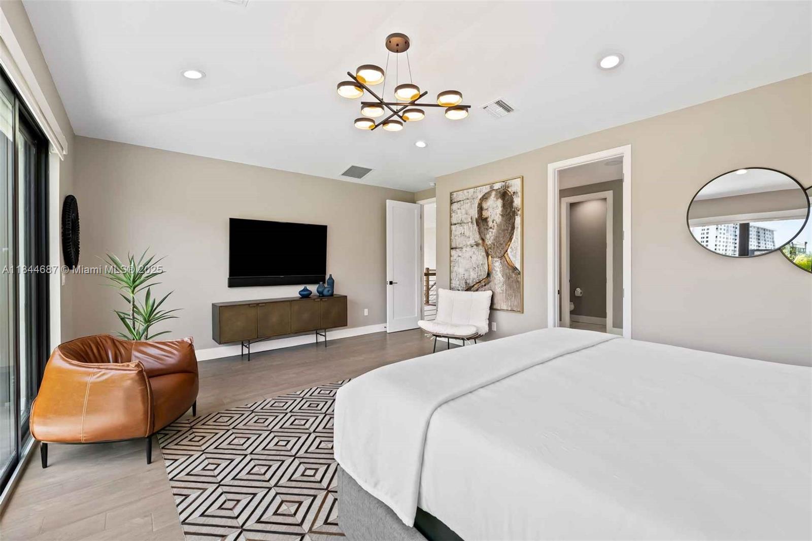 LAUDERDALE BEACH - Residential