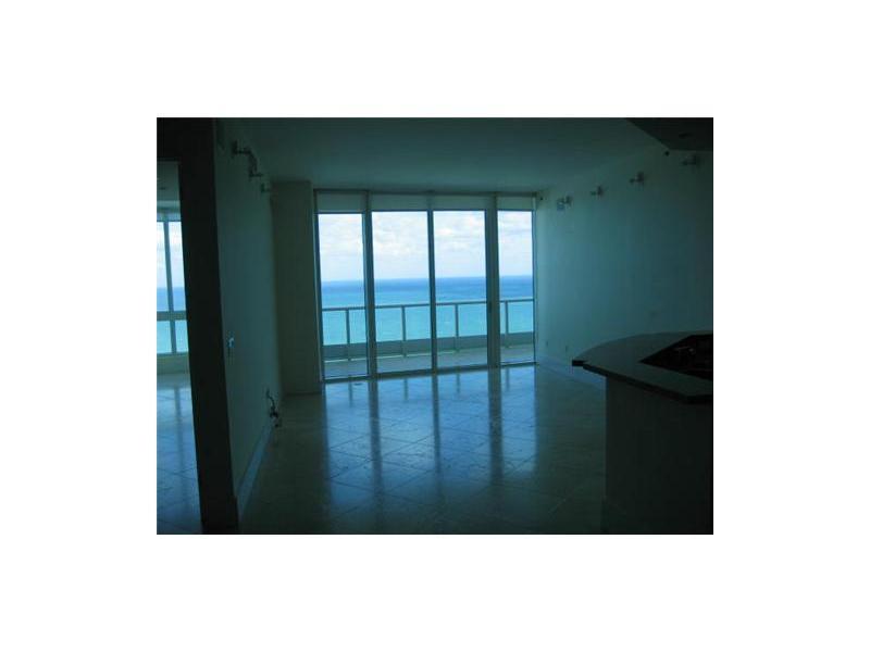 CONTINUUM ON SOUTH BEACH - Residential Lease