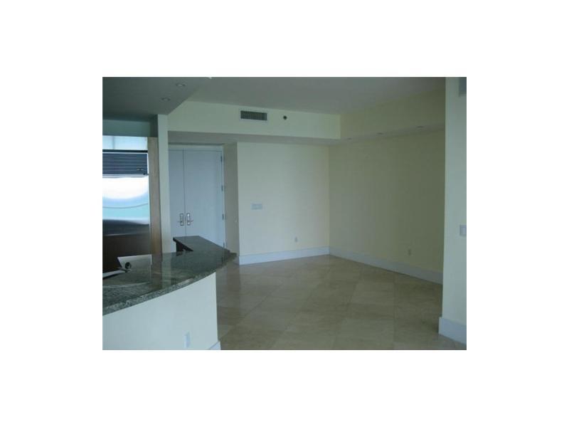 CONTINUUM ON SOUTH BEACH - Residential Lease