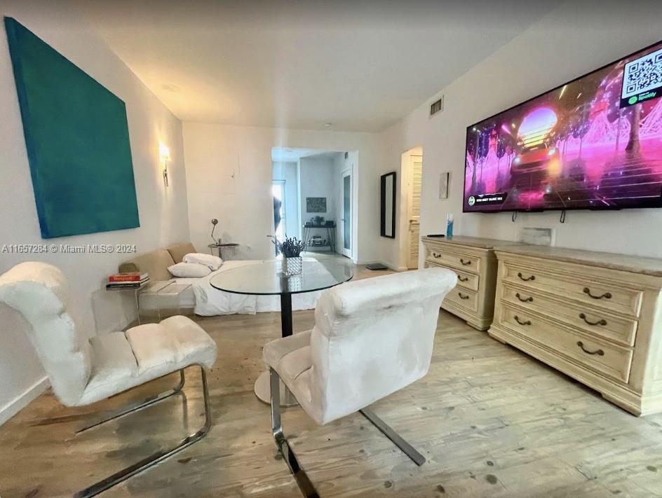 THE MARITIME CONDO - Residential