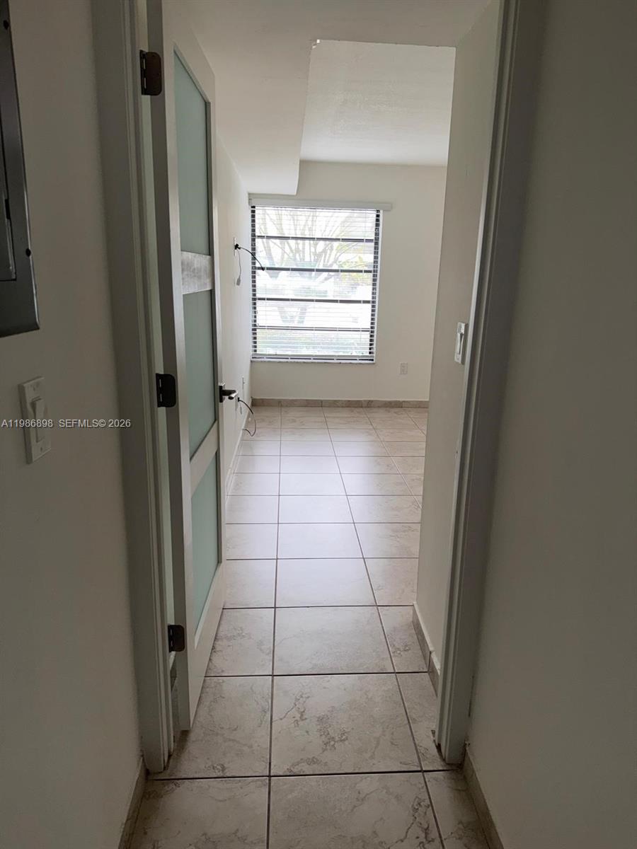 KENLAND WALK CONDO III - Residential Lease