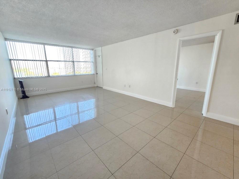 1200 NE Miami Gardens Dr 710W