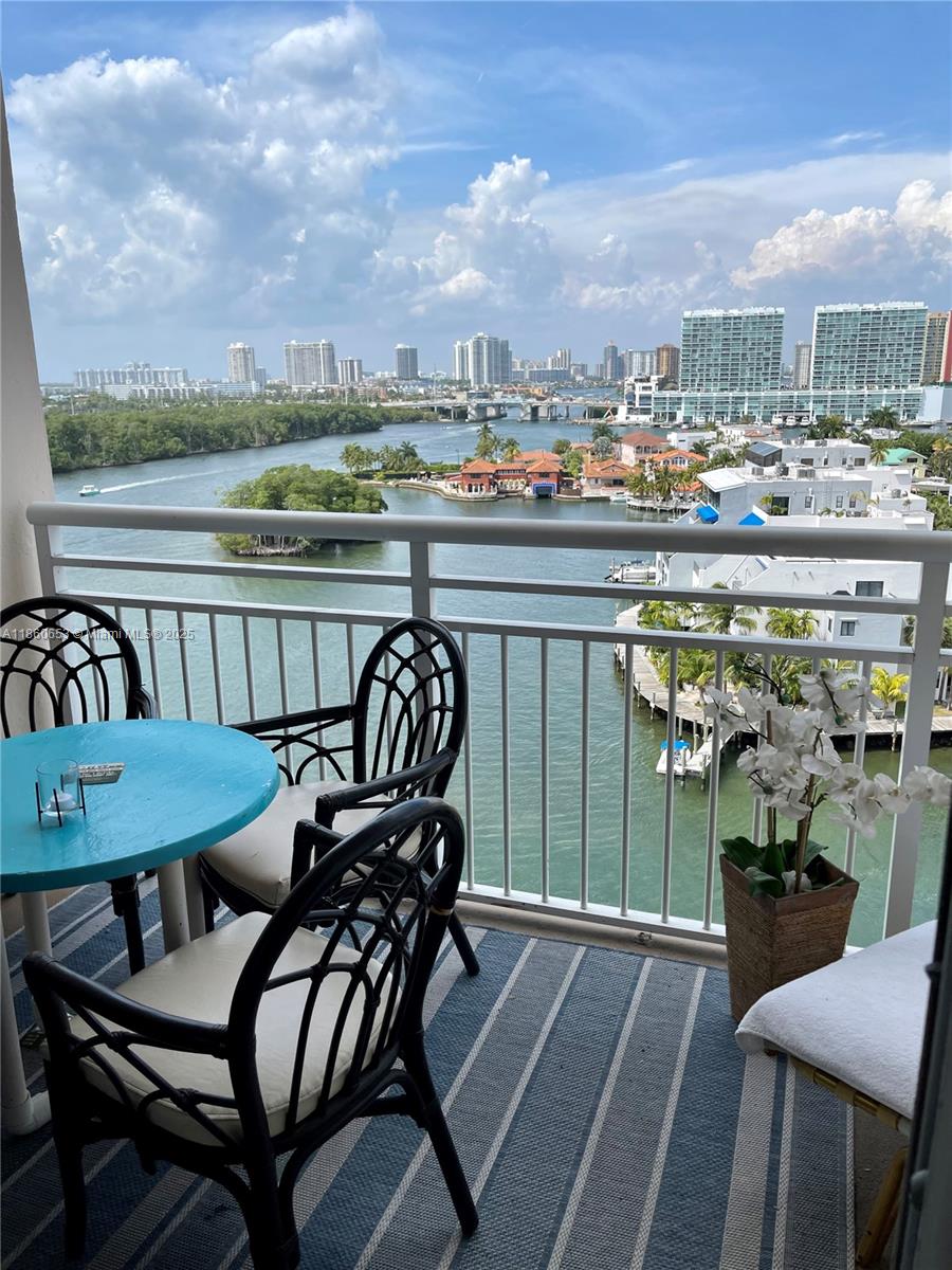 COASTAL TOWERS CONDO - Residential