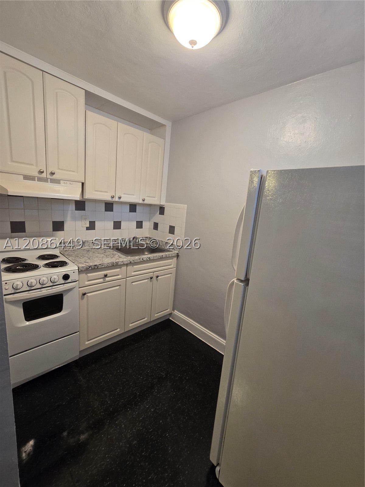 825 NW 70th St 14