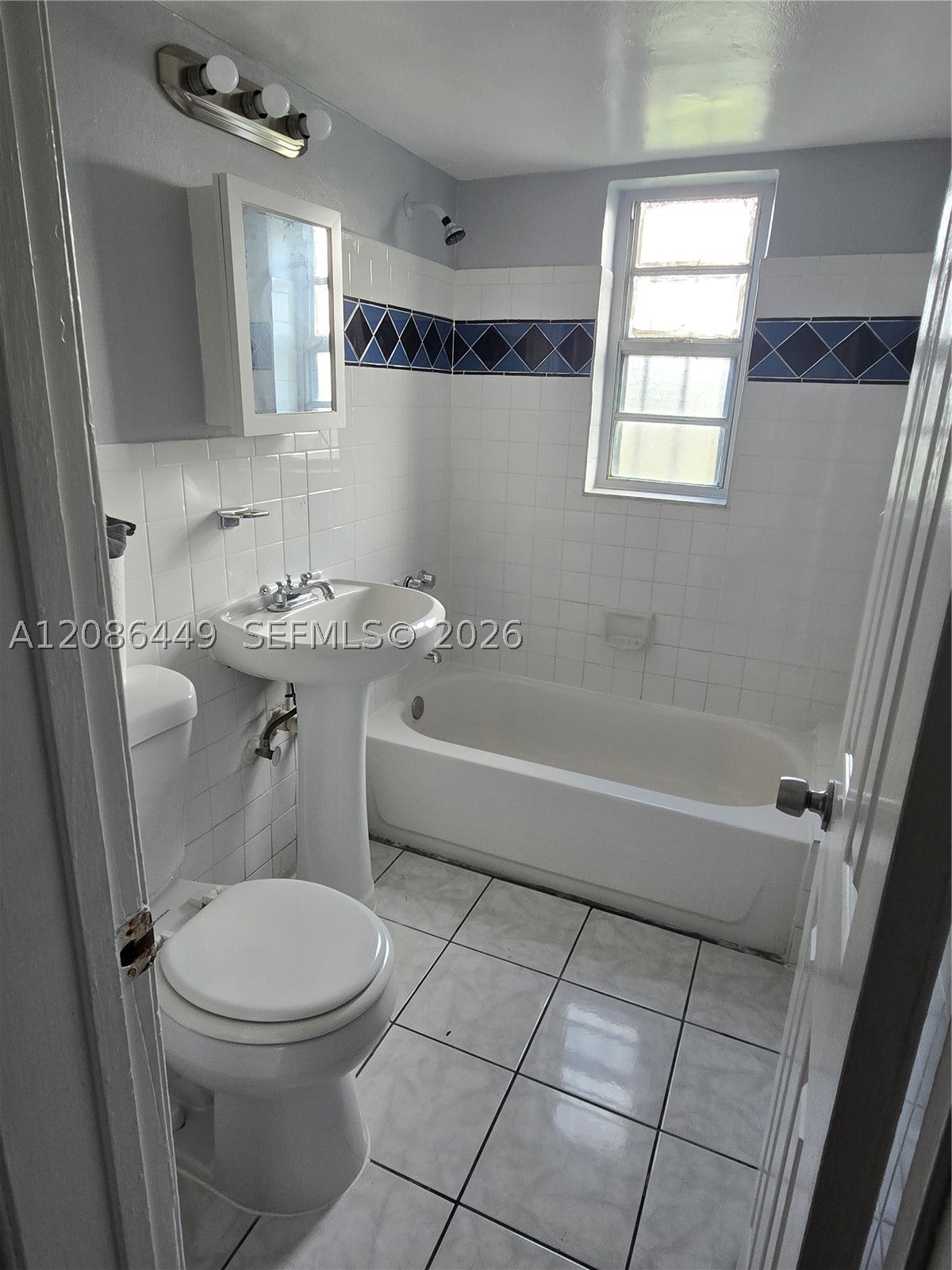 825 NW 70th St 14