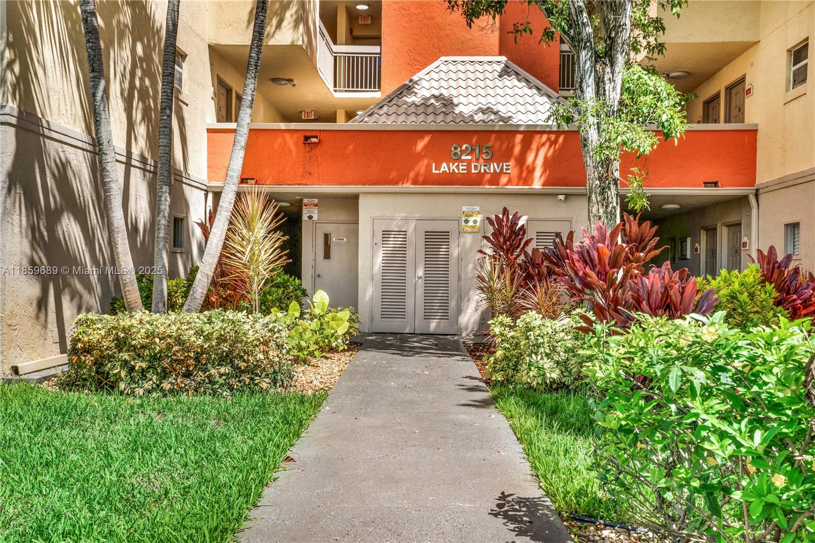 8215 Lake Dr 207