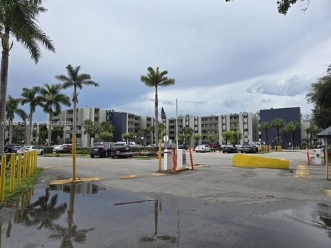 10000 NW 80th Ct 2109 Hialeah Gardens FL 33016