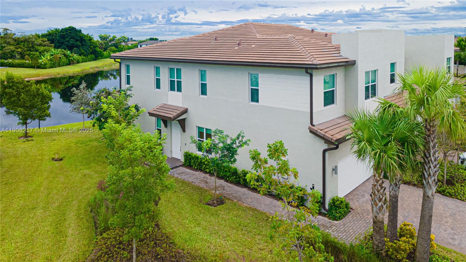 ANDALUCIA PUD PLAT 6 - Residential Lease