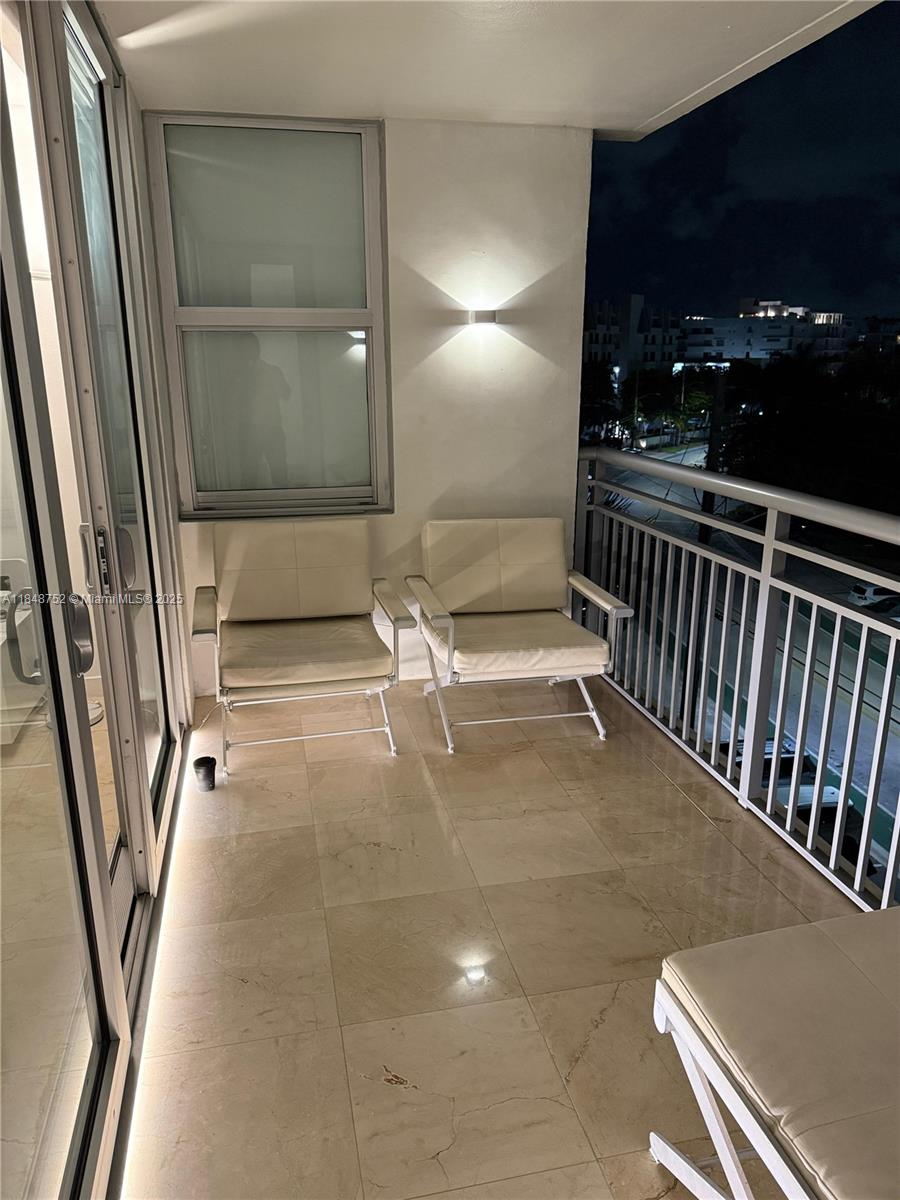 COLONY BAY HARBOR APTS CO - Residential