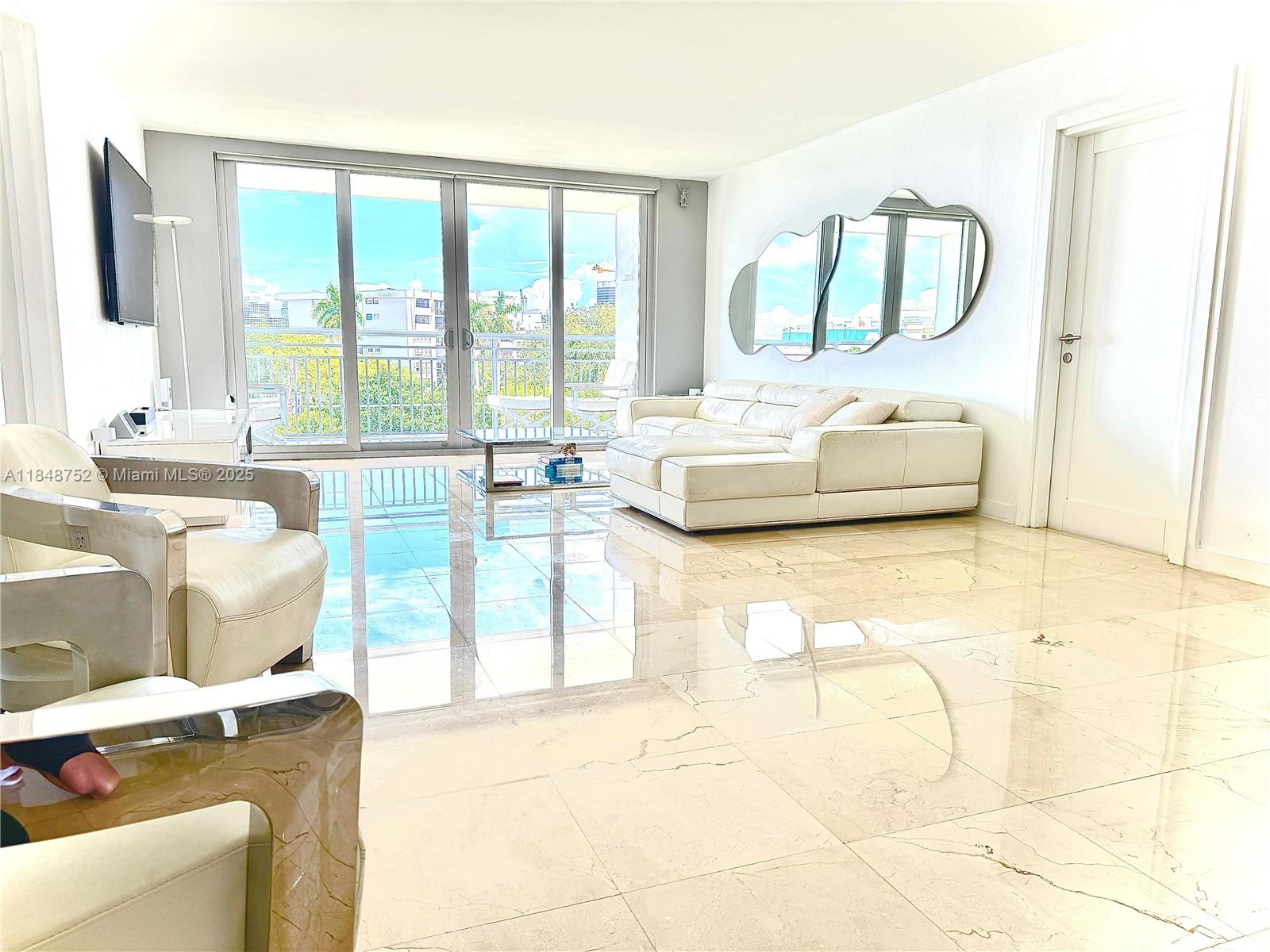 COLONY BAY HARBOR APTS CO - Residential