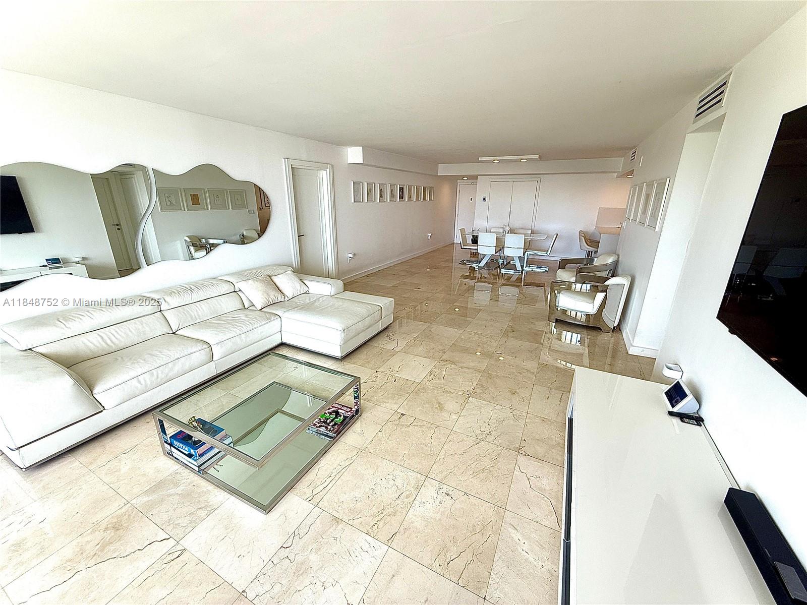 COLONY BAY HARBOR APTS CO - Residential