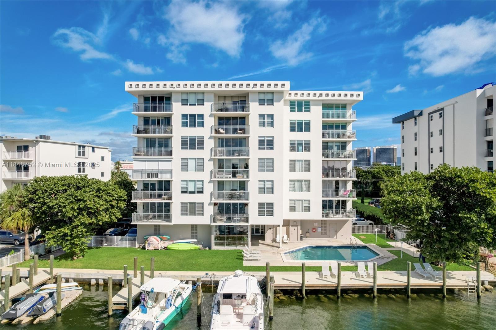 9250 W Bay Harbor Dr 5D