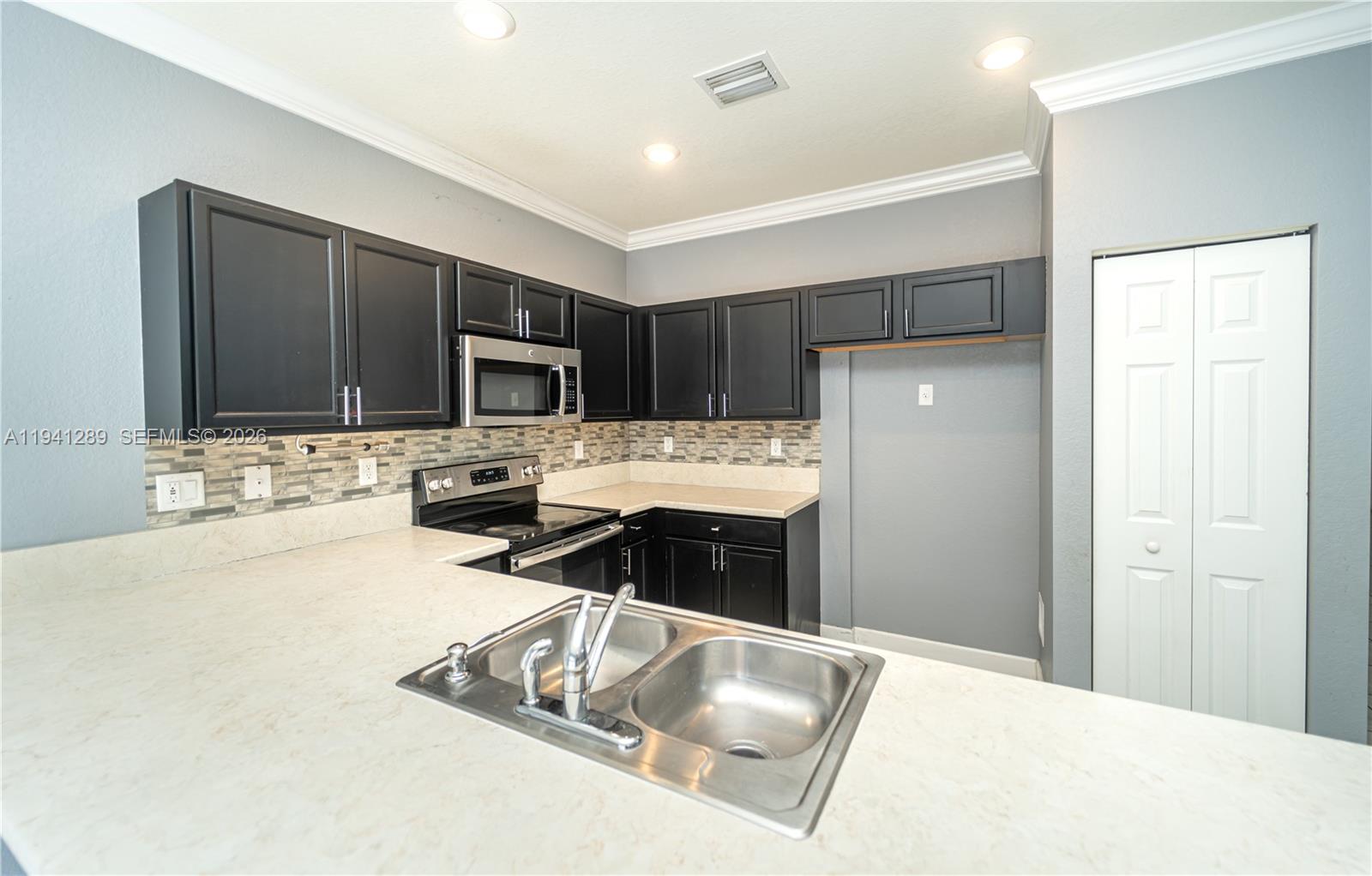 FERNANDOS PLACE - Residential