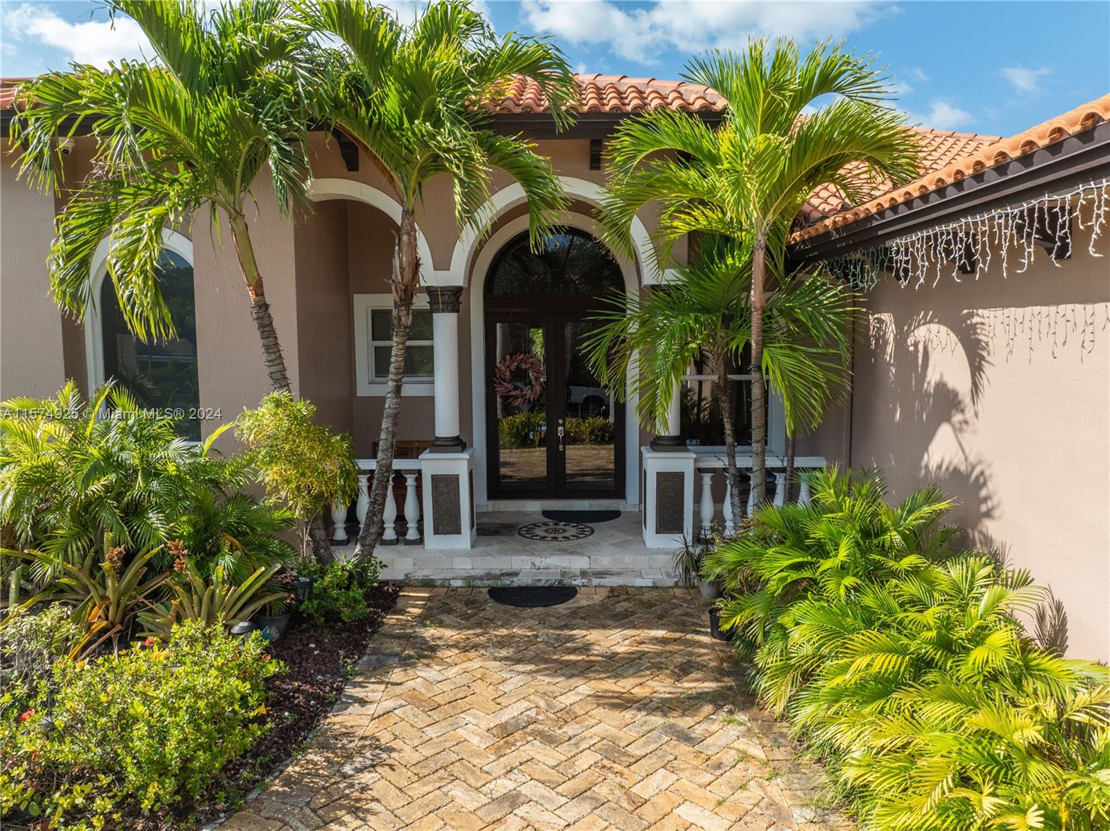 REM FOSTER & SANCHEZ TRAC - Residential