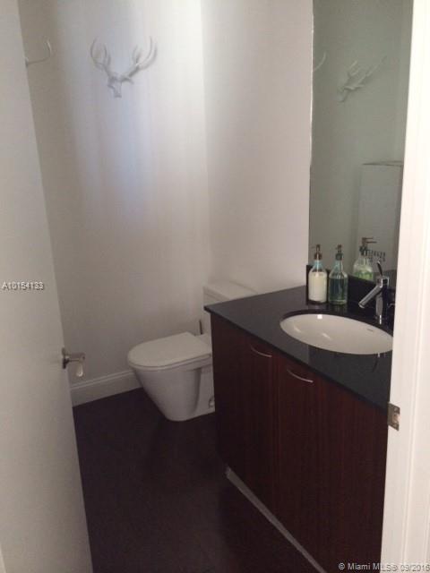 Trump Tower III Condo - Residential Lease