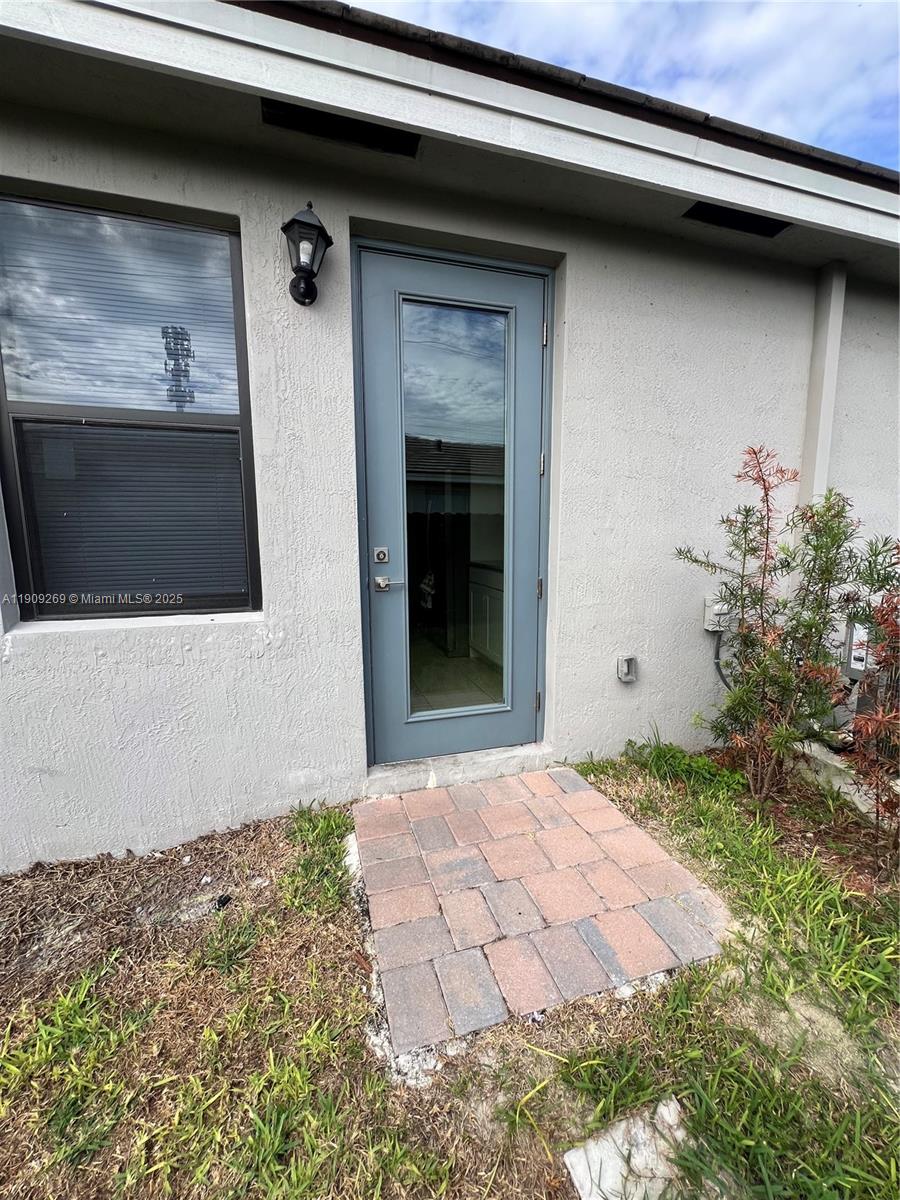 MARIE ESTATES - Residential