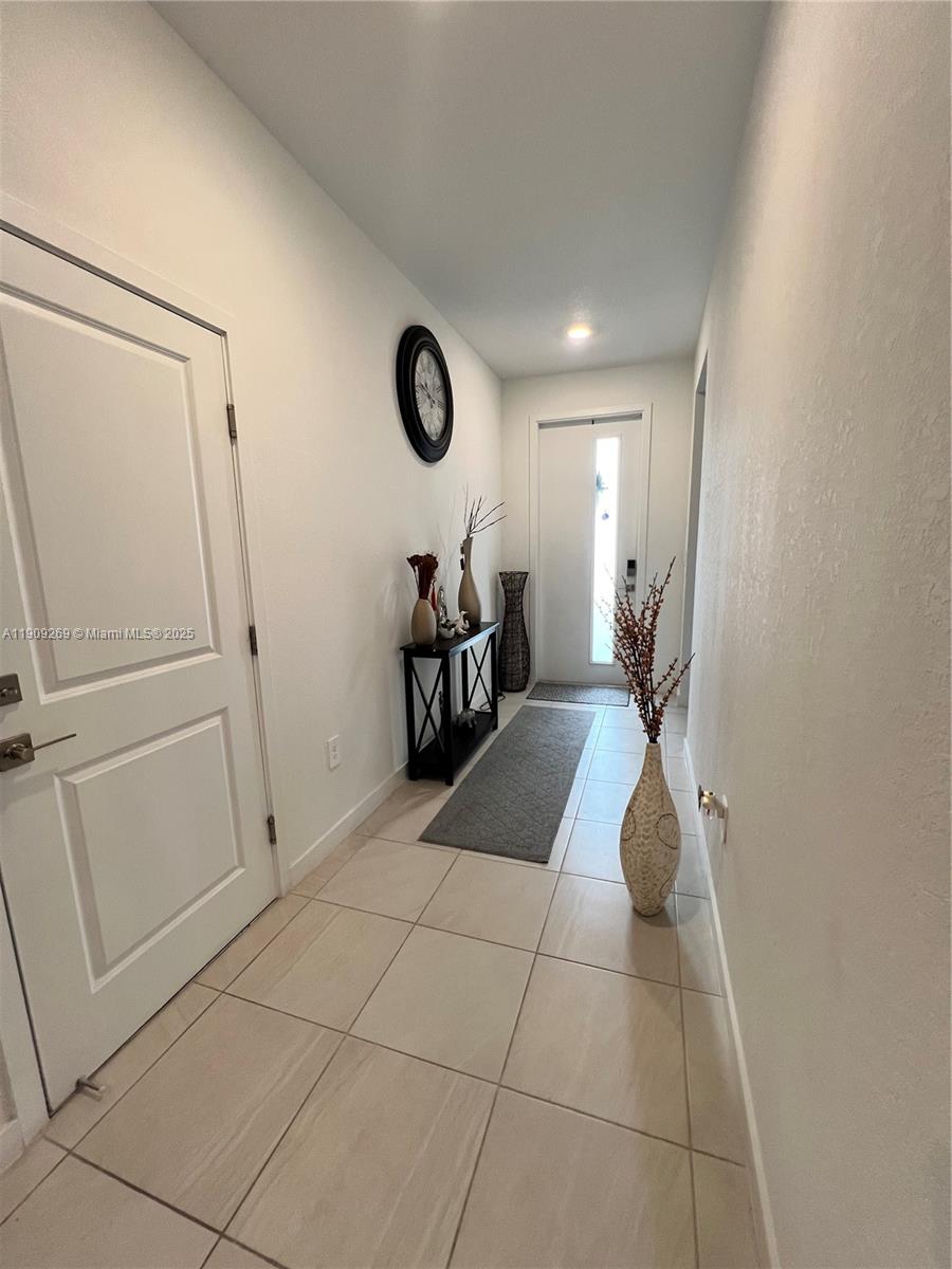 MARIE ESTATES - Residential