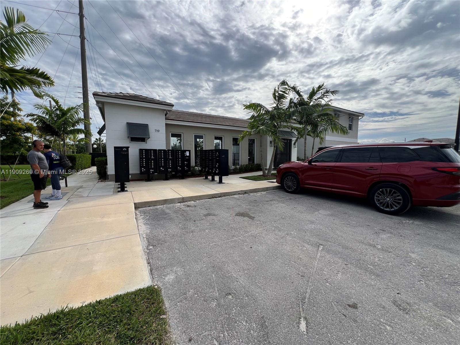 MARIE ESTATES - Residential