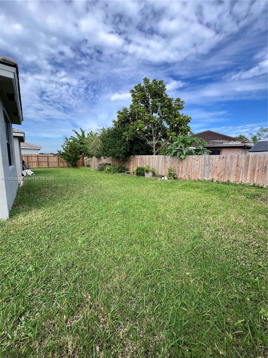 MARIE ESTATES - Residential