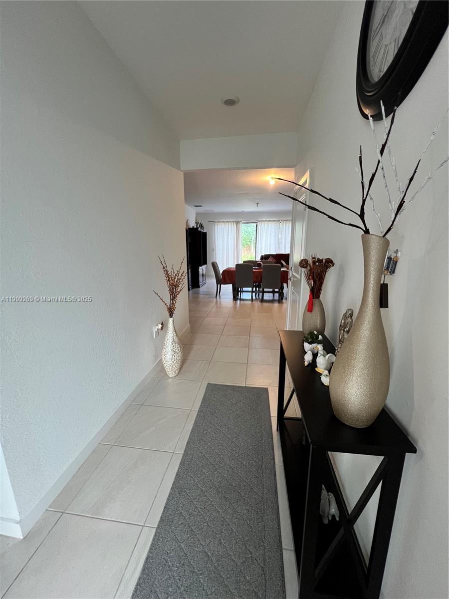 MARIE ESTATES - Residential