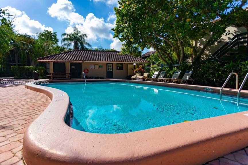 EMBARCADERO CONDO - Residential