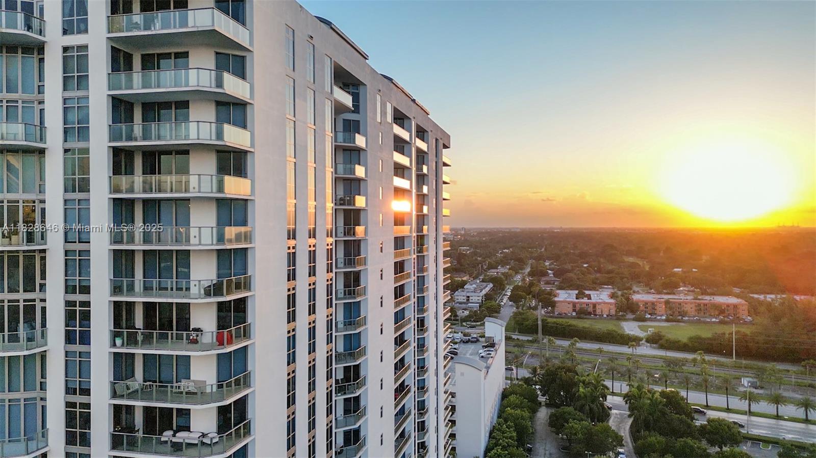 MARINA PALMS RESIDENCES N - Residential