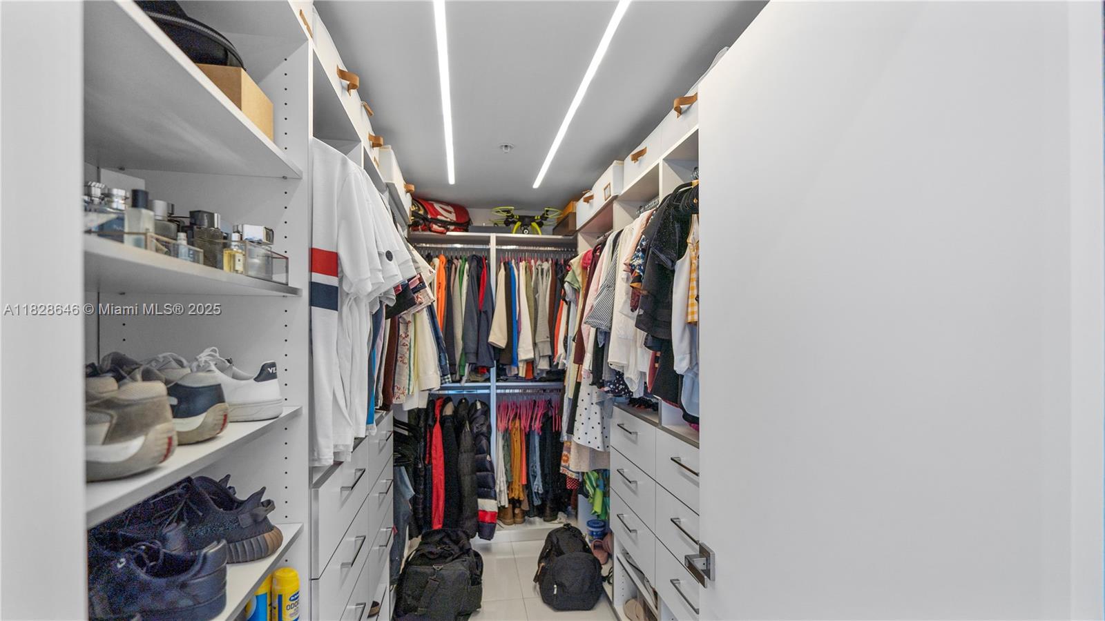 MARINA PALMS RESIDENCES N - Residential