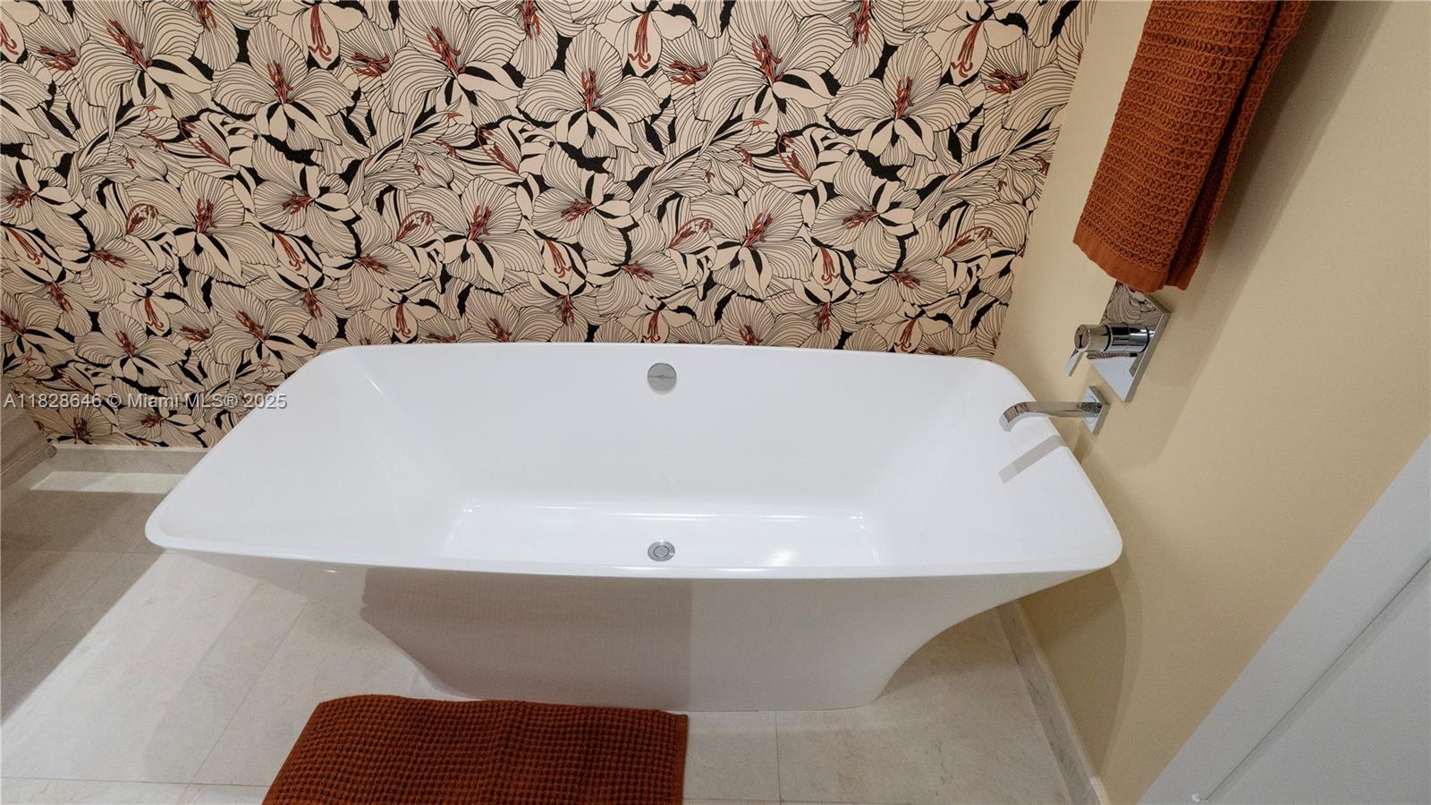 MARINA PALMS RESIDENCES N - Residential