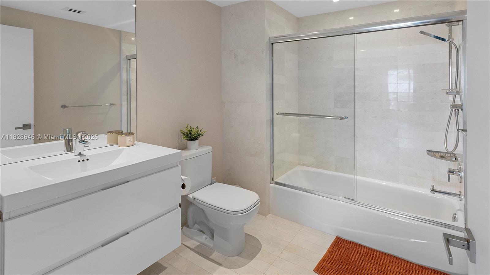 MARINA PALMS RESIDENCES N - Residential