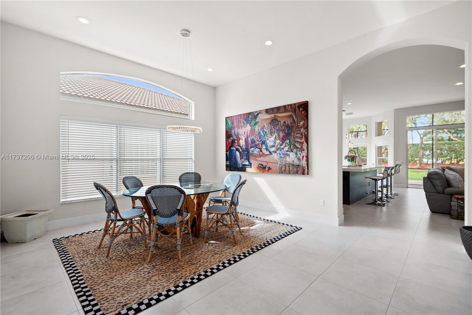 VALENCIA POINTE 3 - Residential