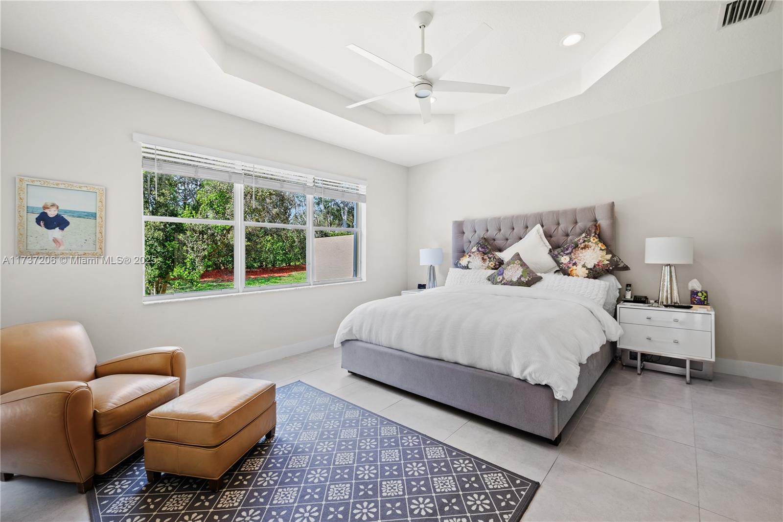 VALENCIA POINTE 3 - Residential