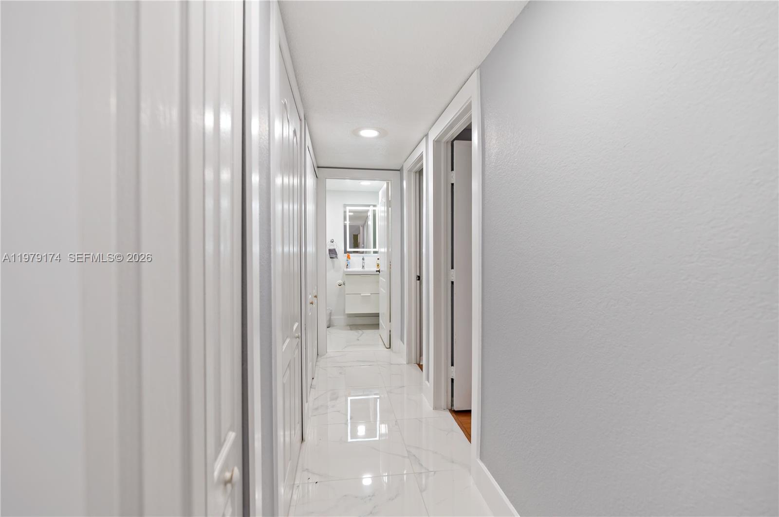 LES FONTAINES CONDO - Residential