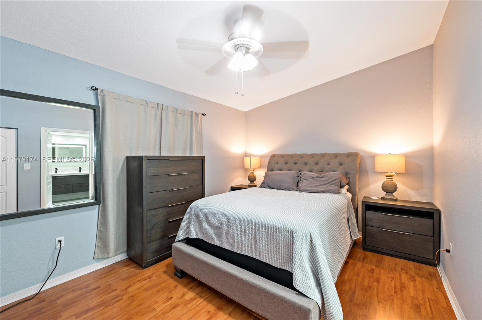 LES FONTAINES CONDO - Residential