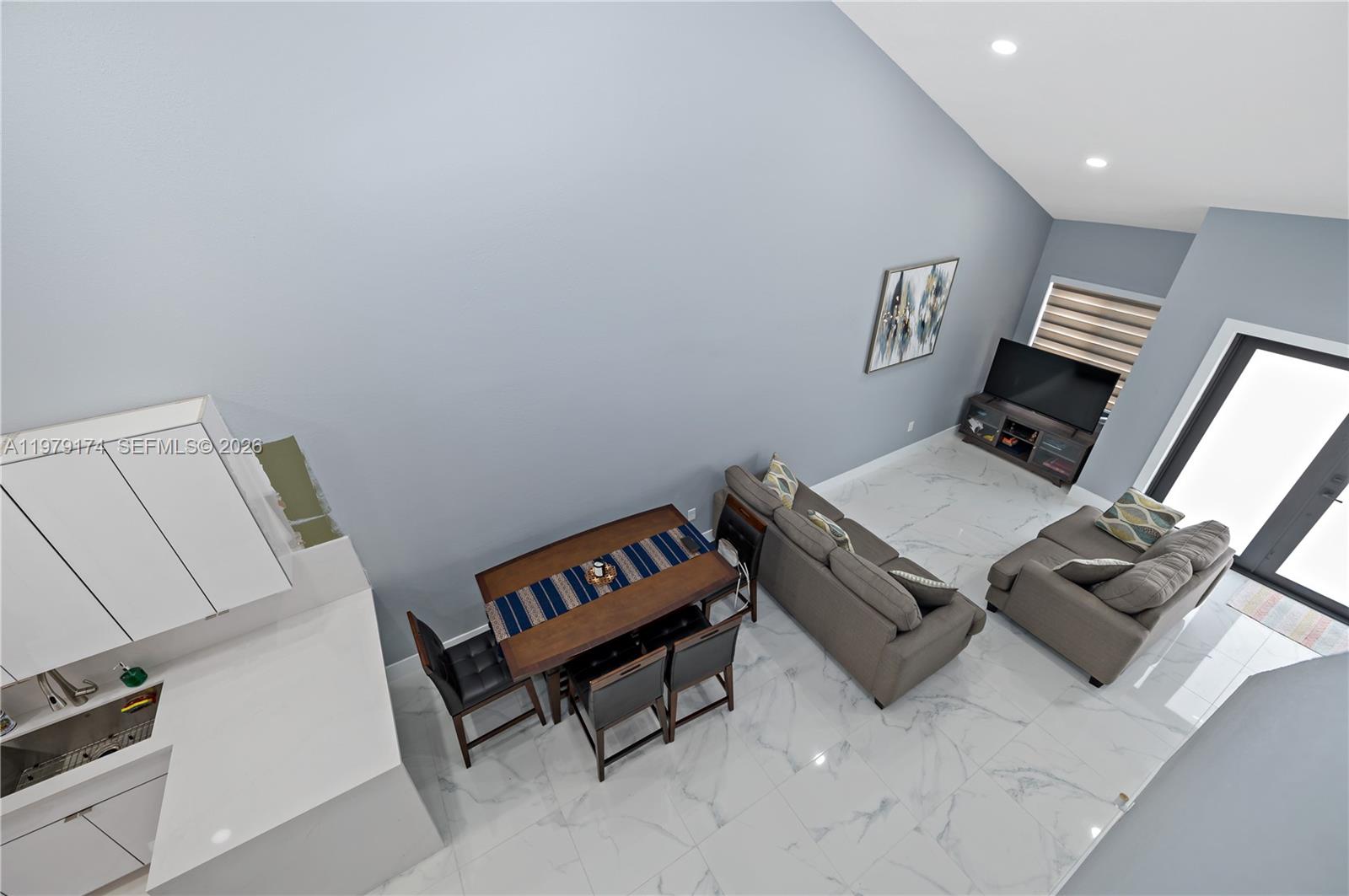 LES FONTAINES CONDO - Residential