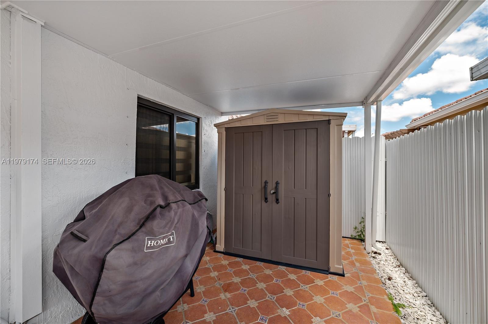 LES FONTAINES CONDO - Residential