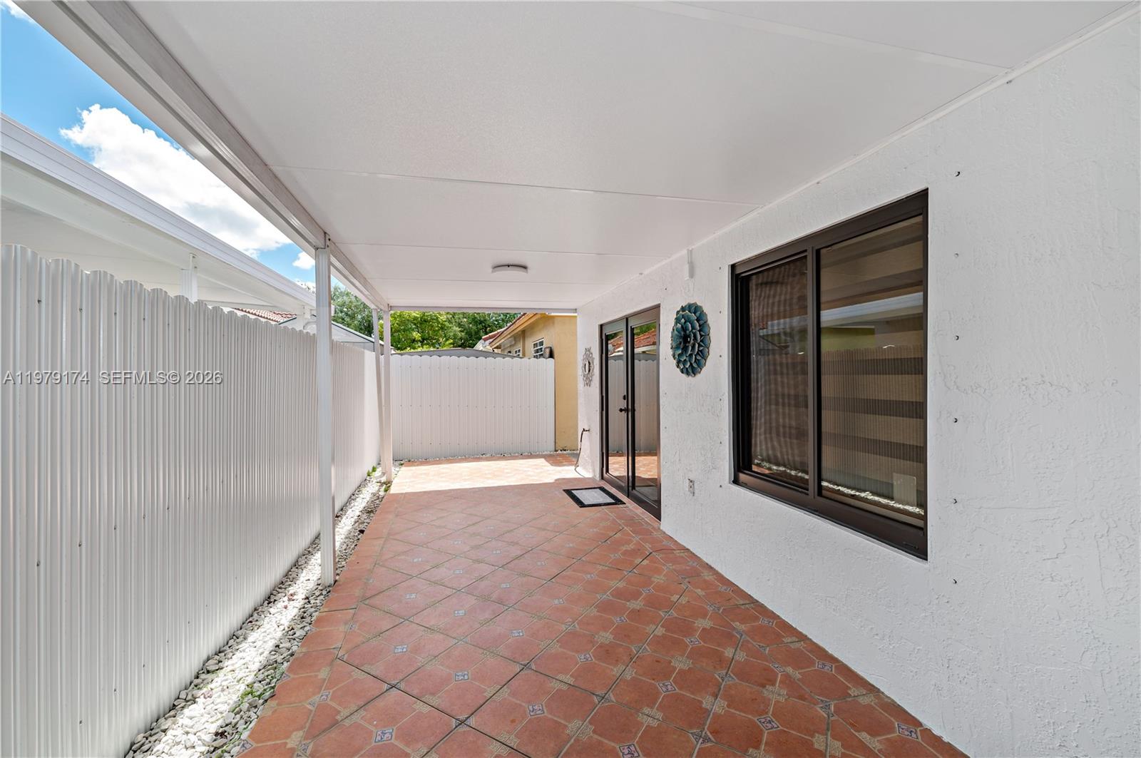 LES FONTAINES CONDO - Residential