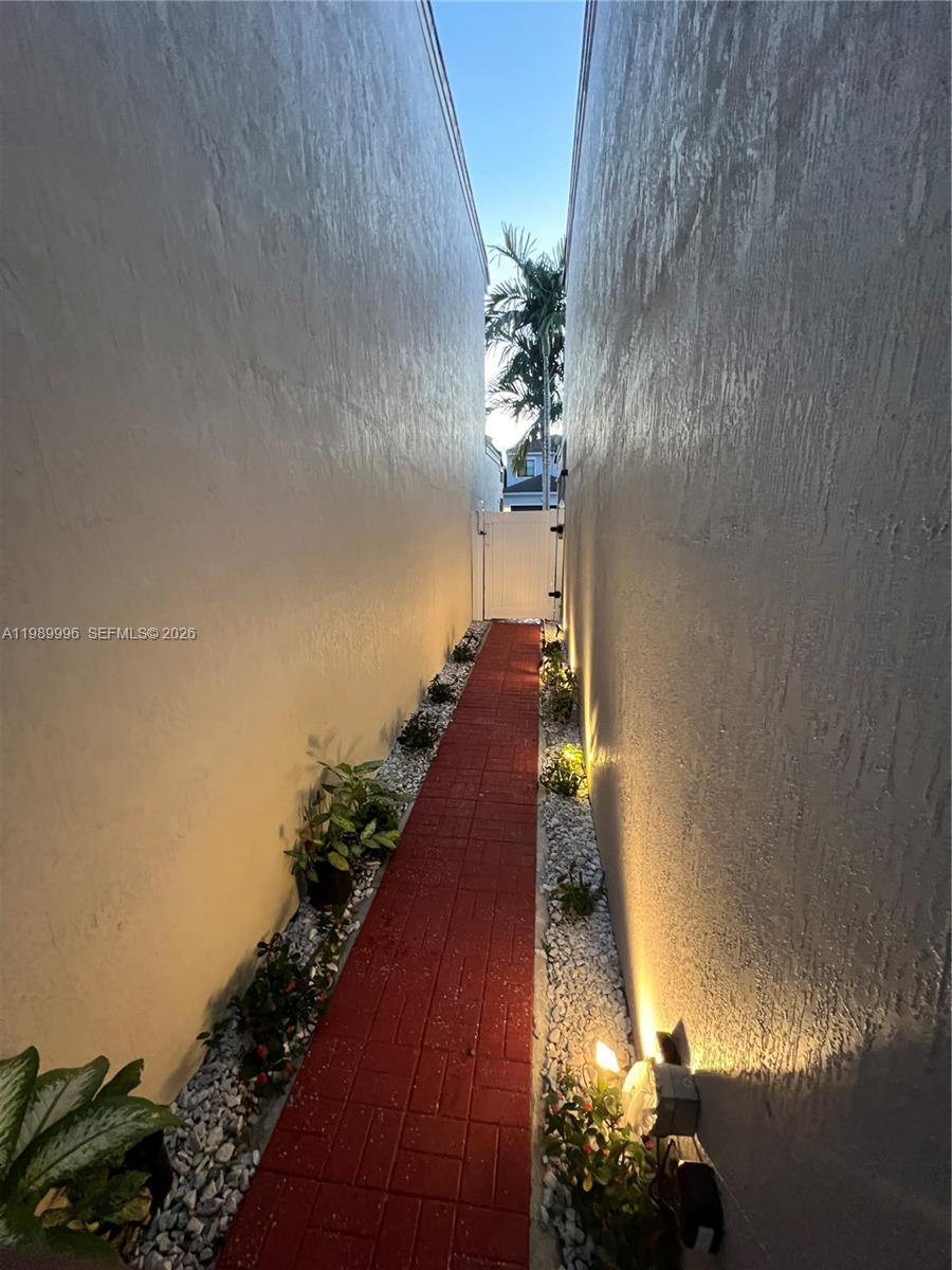 RESIDENCES AT PALM AIRE - Residential